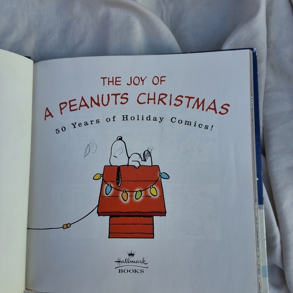 Hallmark The Joy of A Peanuts Christmas - Picture 2 of 9